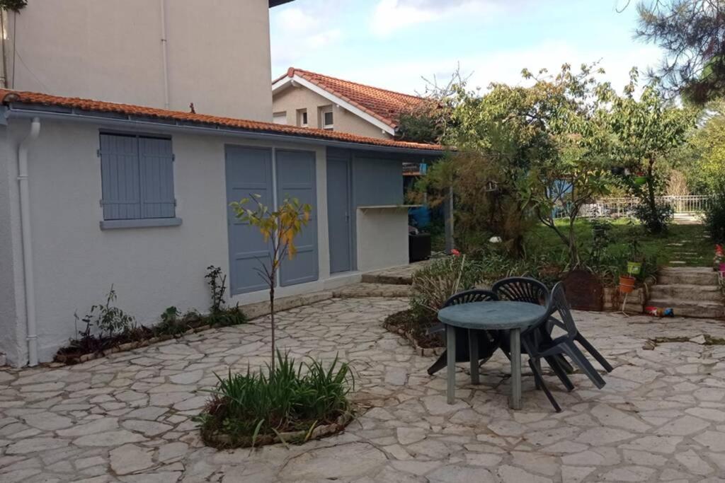 Appart Independant, 1 Lit Deux Personnes Et 1 Appoint Piscine Jardin Direct Gare Aeroport Et Jardin Toulouse Exterior foto